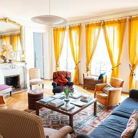 Spacious In The Heart Of Appartamento